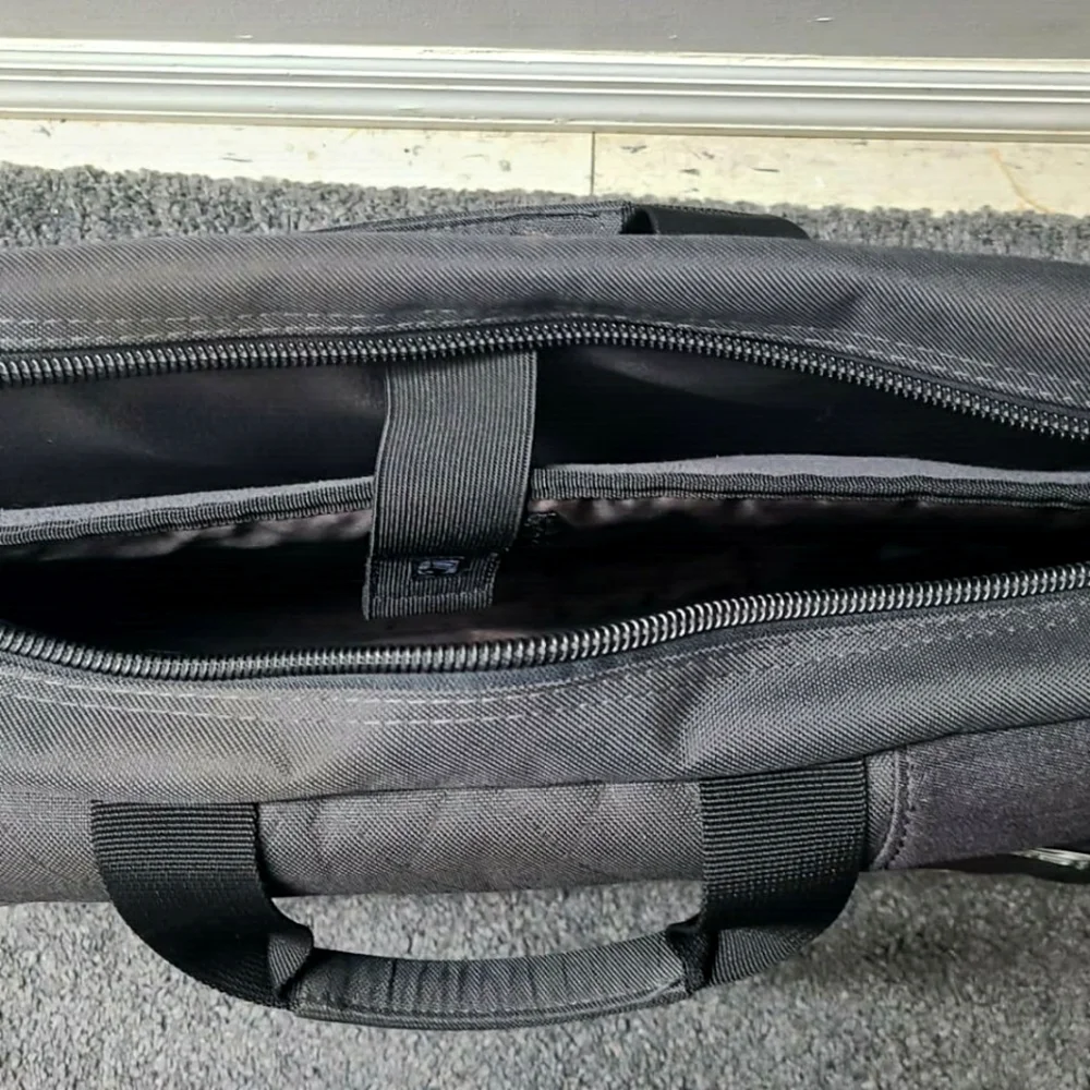 OGIO Black messenger laptop bag